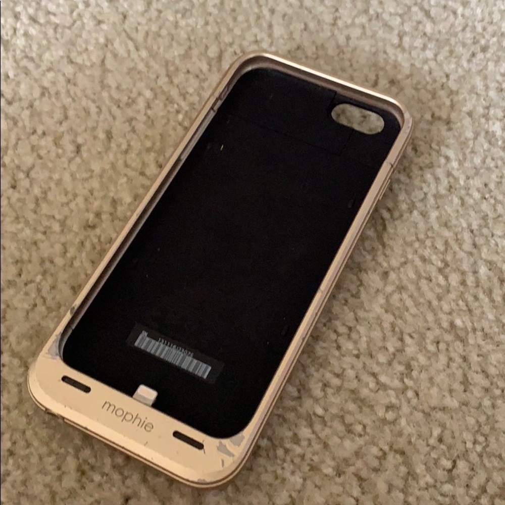 Mophie charging case for iPhone 6s